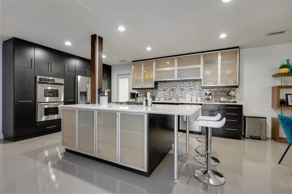 Uf Sunshine House - Patio & Bbq - Chef Kitchen - Ev Car Station - Upscale Neighborhood! Villa Gainesville Exterior photo